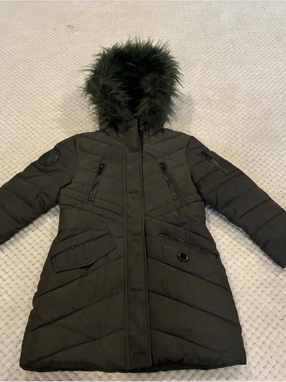 Teenager Girl Dark Green Hooded Puffer Coat with Faux Fur Trim